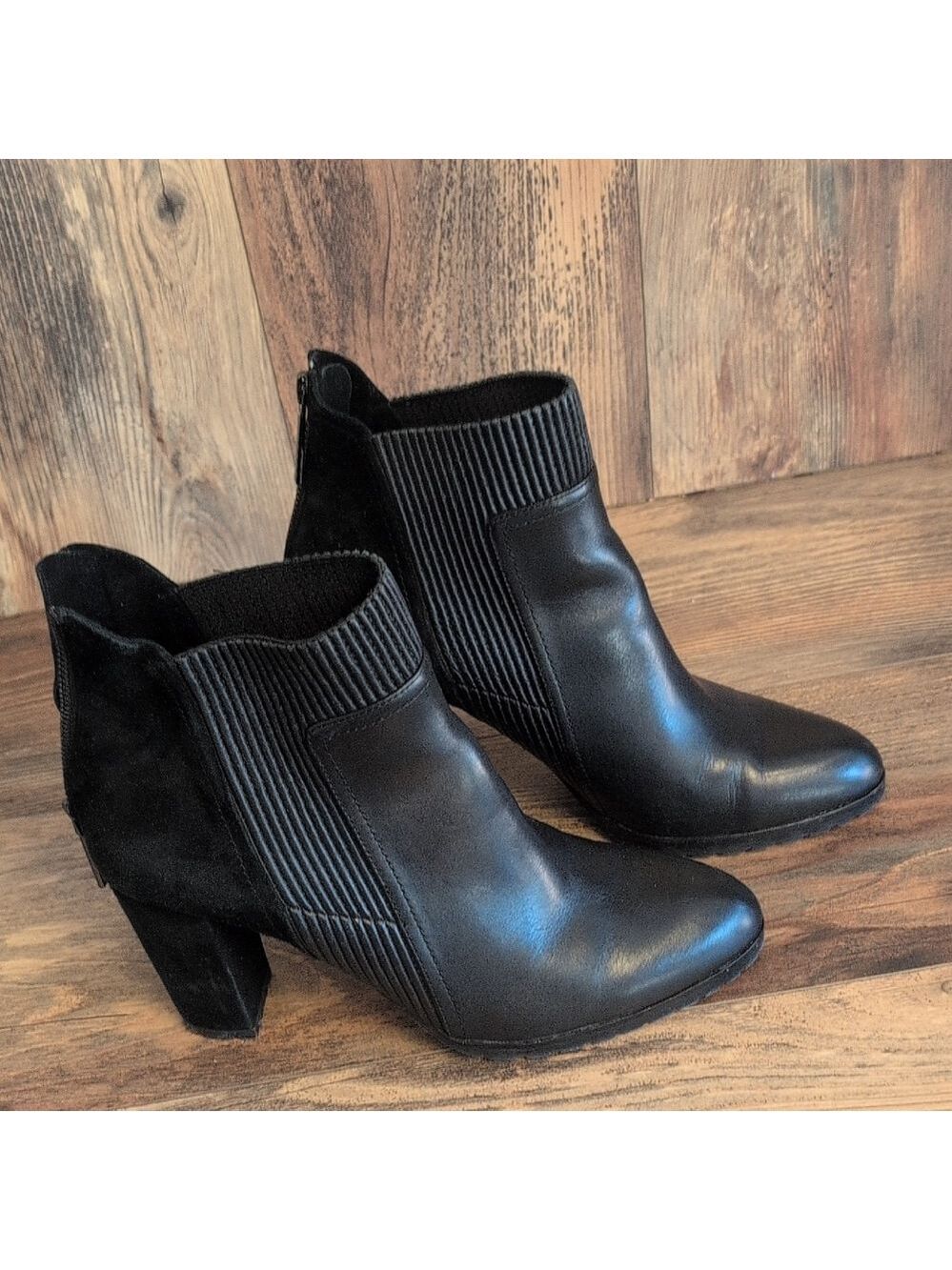 Donald J. Pliner Black Textured Heeled Leather & Suede Ankle Boots 9.5M M333